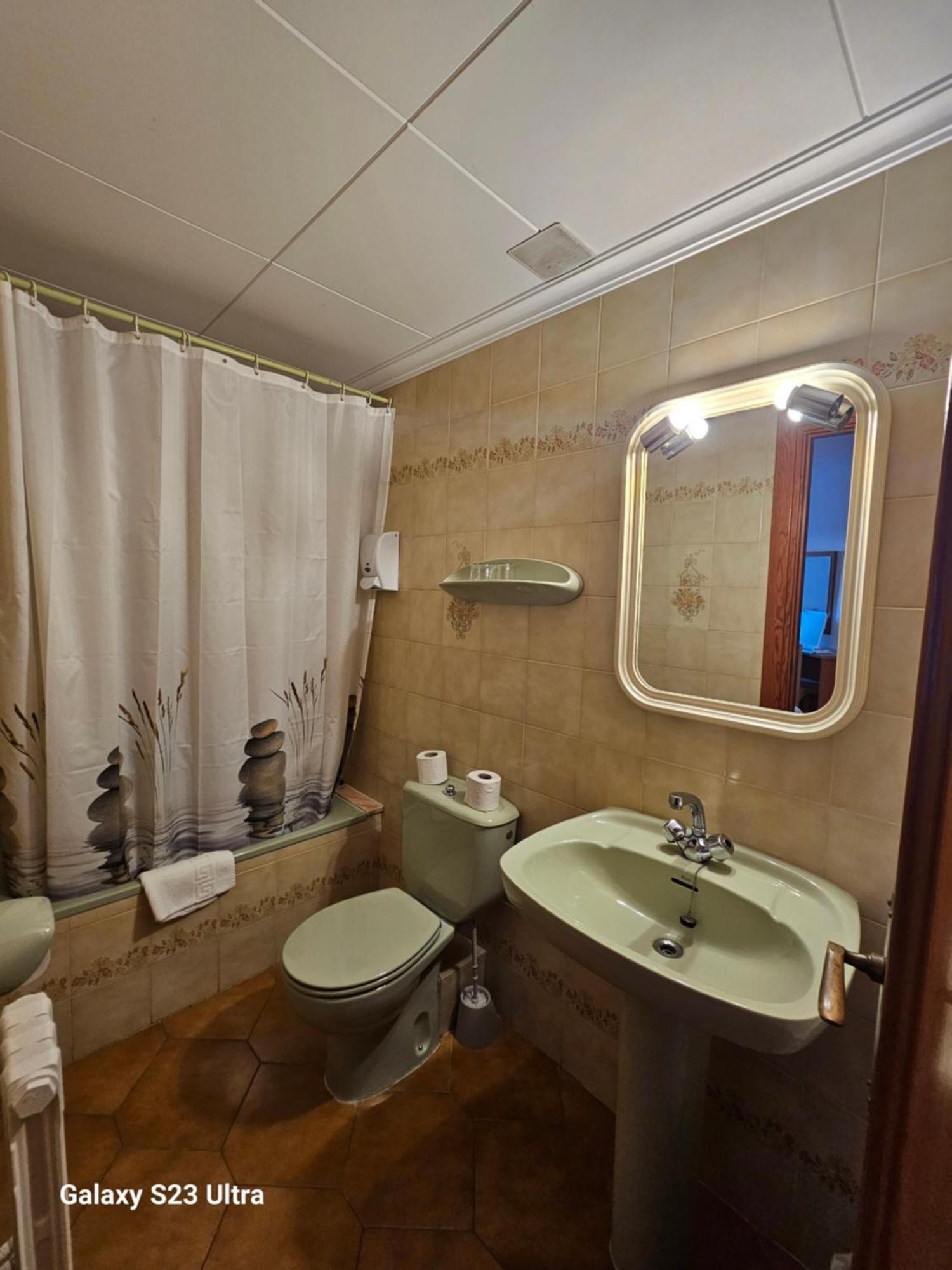 Hotel Blue Spot 马尔格莱特德玛 外观 照片